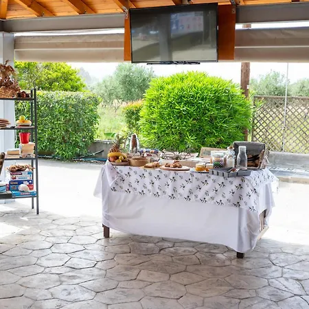 Spedion - Near To Sea With Heated Swimming Pool *