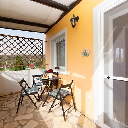 Spedion - Near To Sea With Heated Swimming Pool *