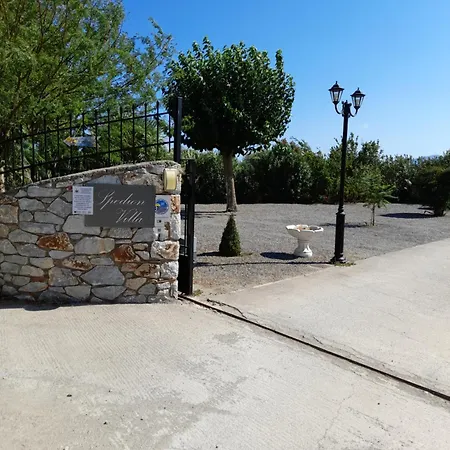 Spedion - Near To Sea With Heated Swimming Pool Ferienhaus